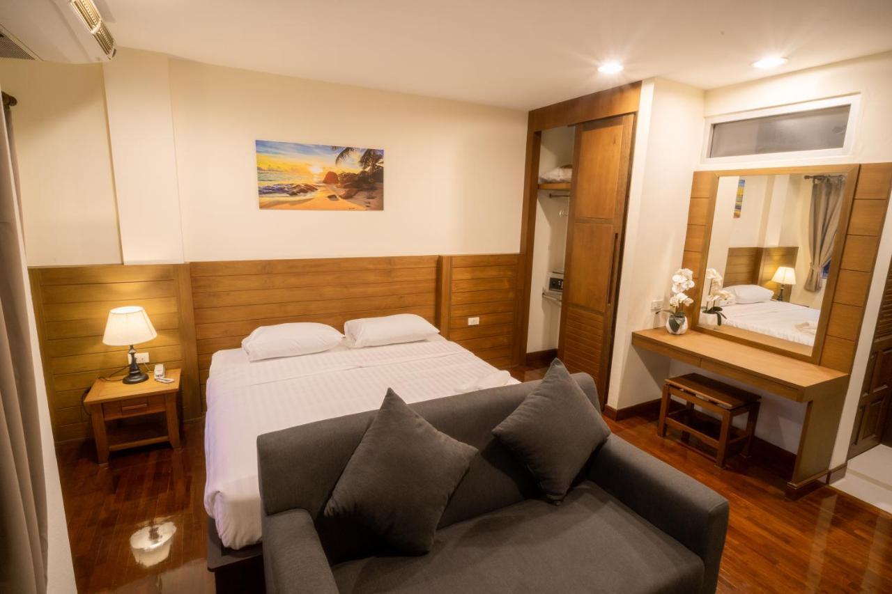 Baan Chuan Chom Pattaya Hotel Екстериор снимка
