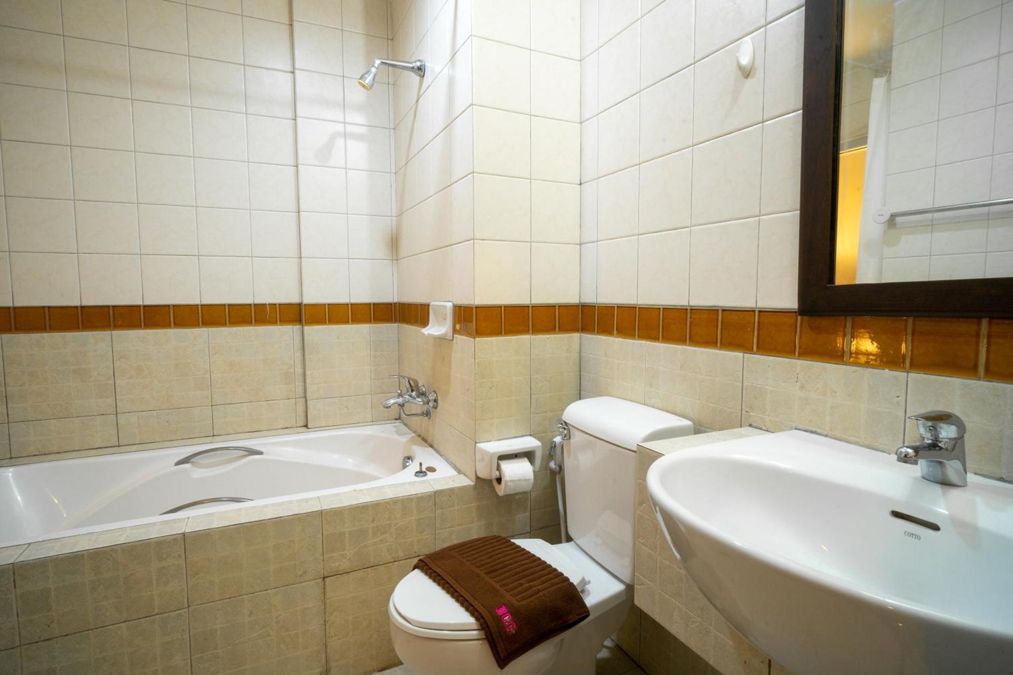 Baan Chuan Chom Pattaya Hotel Екстериор снимка