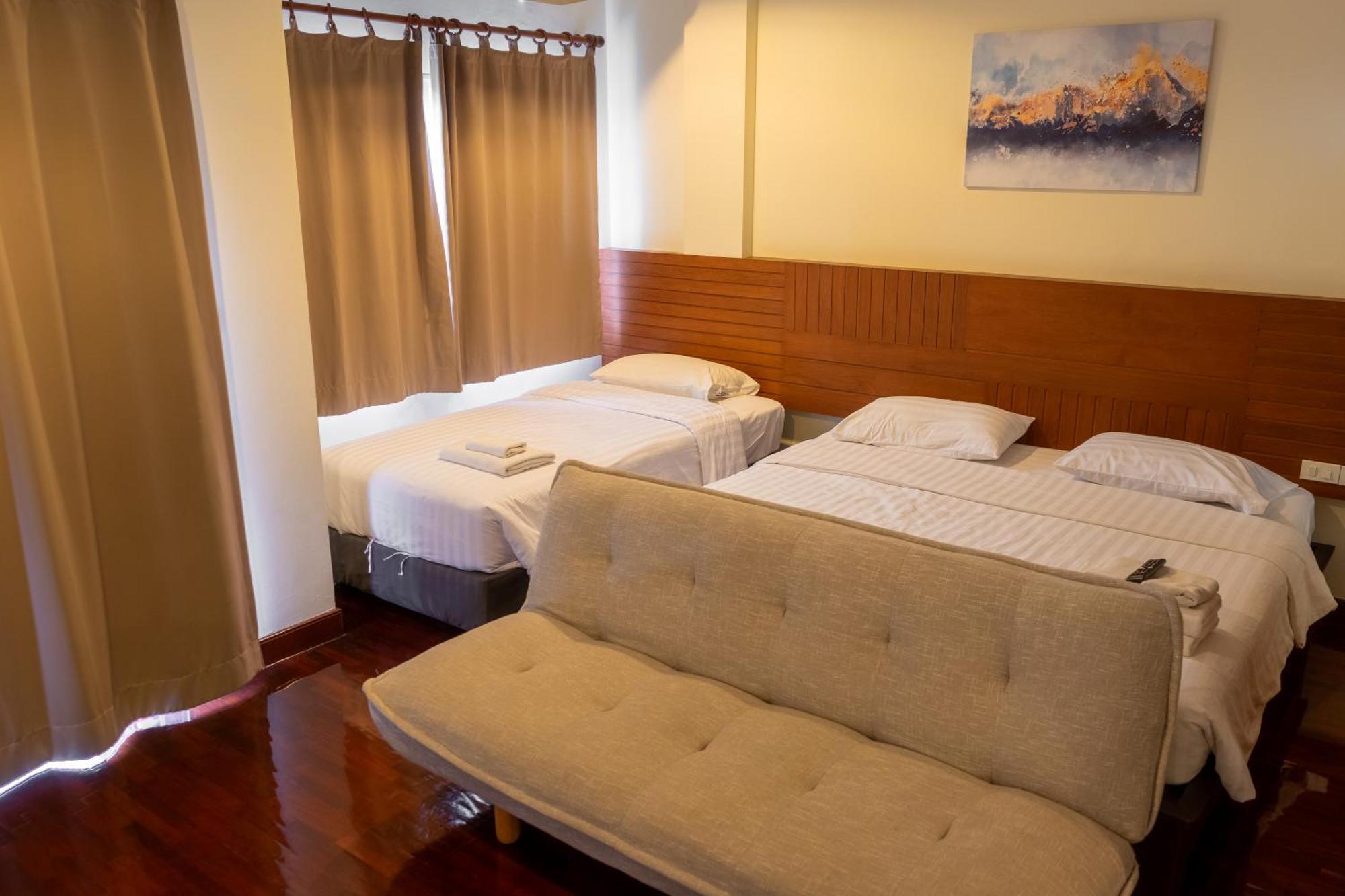 Baan Chuan Chom Pattaya Hotel Екстериор снимка